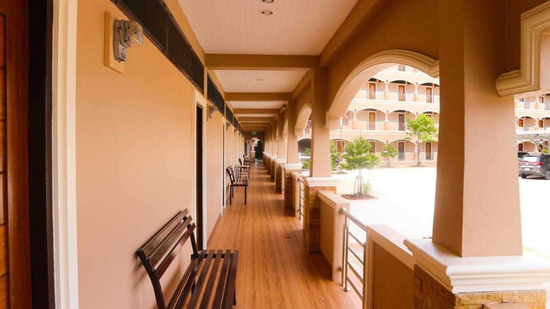 Capital O 75521 Sang Siri Apartment สมุทรสงคราม ภายนอก รูปภาพ