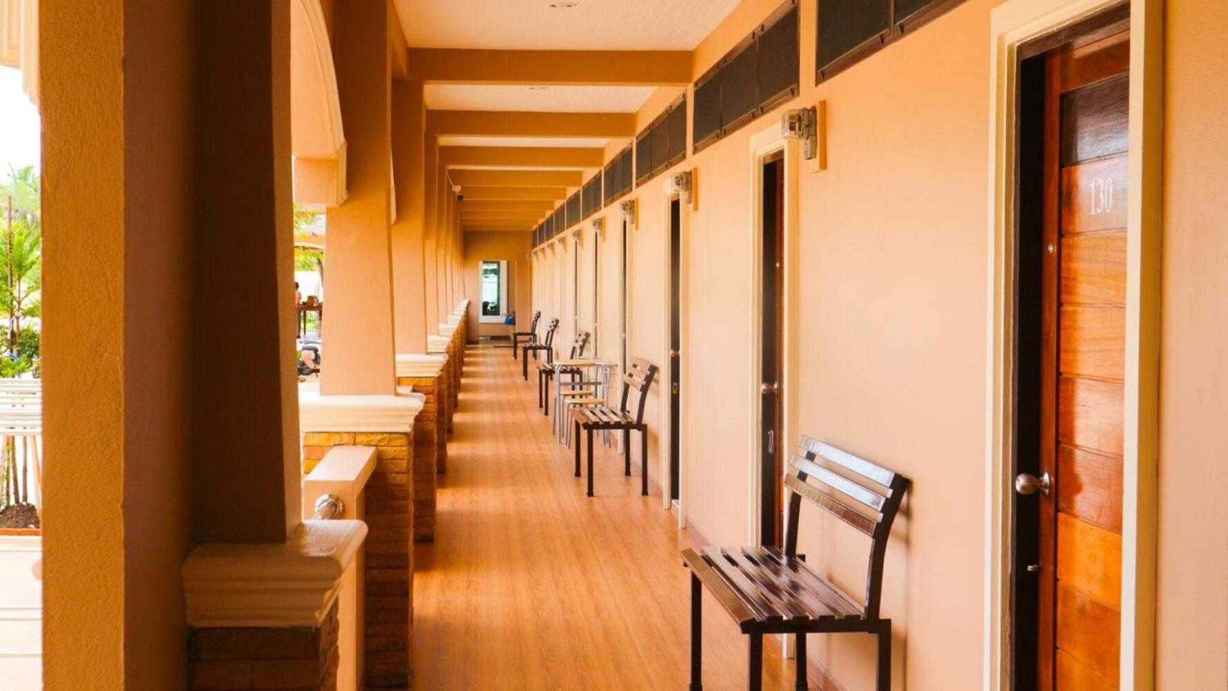 Capital O 75521 Sang Siri Apartment สมุทรสงคราม ภายนอก รูปภาพ